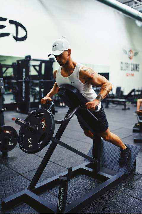 Band resistance squat